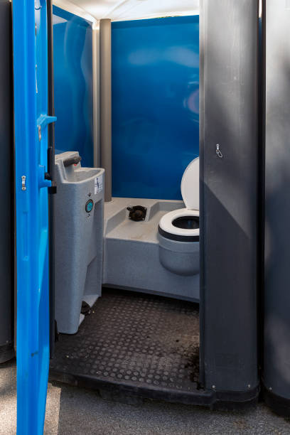 Best Portable restroom solutions  in Coalfield, TN